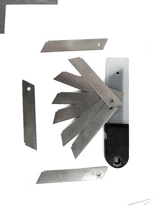 0.04mm Ultra Thin Utility Knife Blade 60# Steel Paper Cutter Blade 18mm