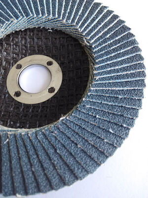 Stainless Steel Abrasive 125mm Flap Disc 60 80 100 Grit Flapper Wheel For Angle Grinder