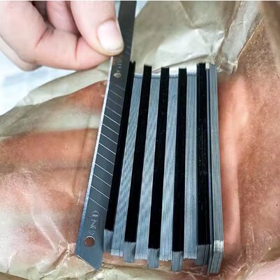 Carbon Steel Snap Off Cutter Blade Breakable Stretchable Paper Cutter Tool 18mm